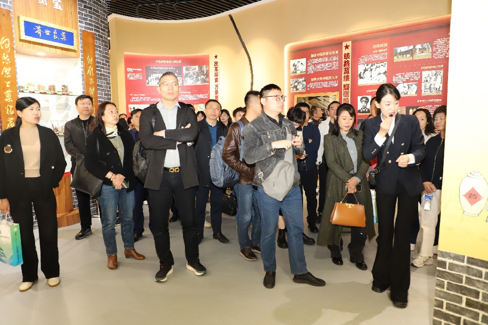 创新创效进行时丨龙心生物党支部以精益管理四维攻坚  激活综合管理新效能